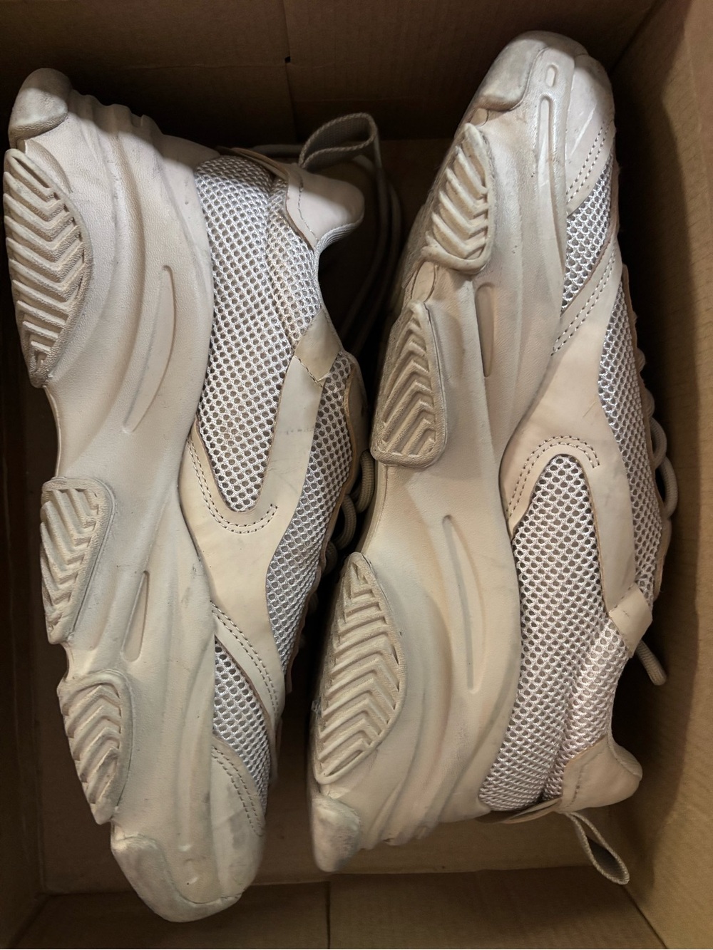 Men Cream Mesh Athletic Sneakers